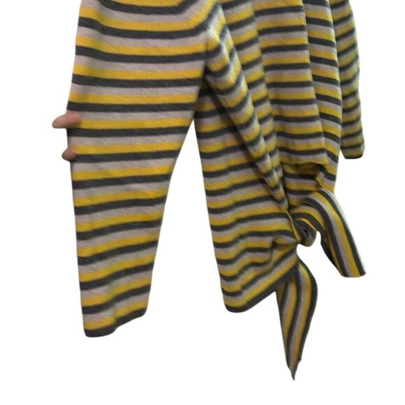 Balenciaga Paris Turtle Neck Sweater - Picture 5 of 6